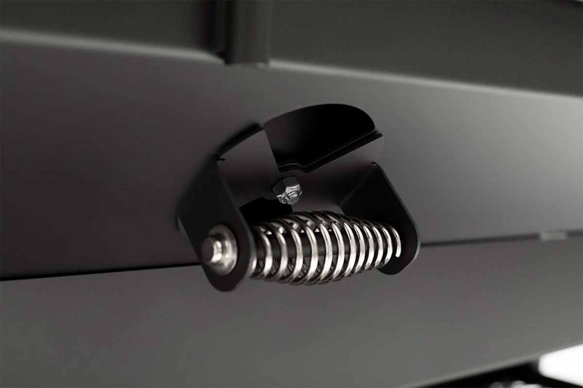 Yoder Smokers Flat Top 24 x 48" Charcoal Grill (Standard Cart)